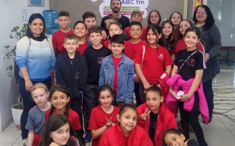 Alunos de Sapiranga conhecem a sede do Grupo Sinos | Jornal NH