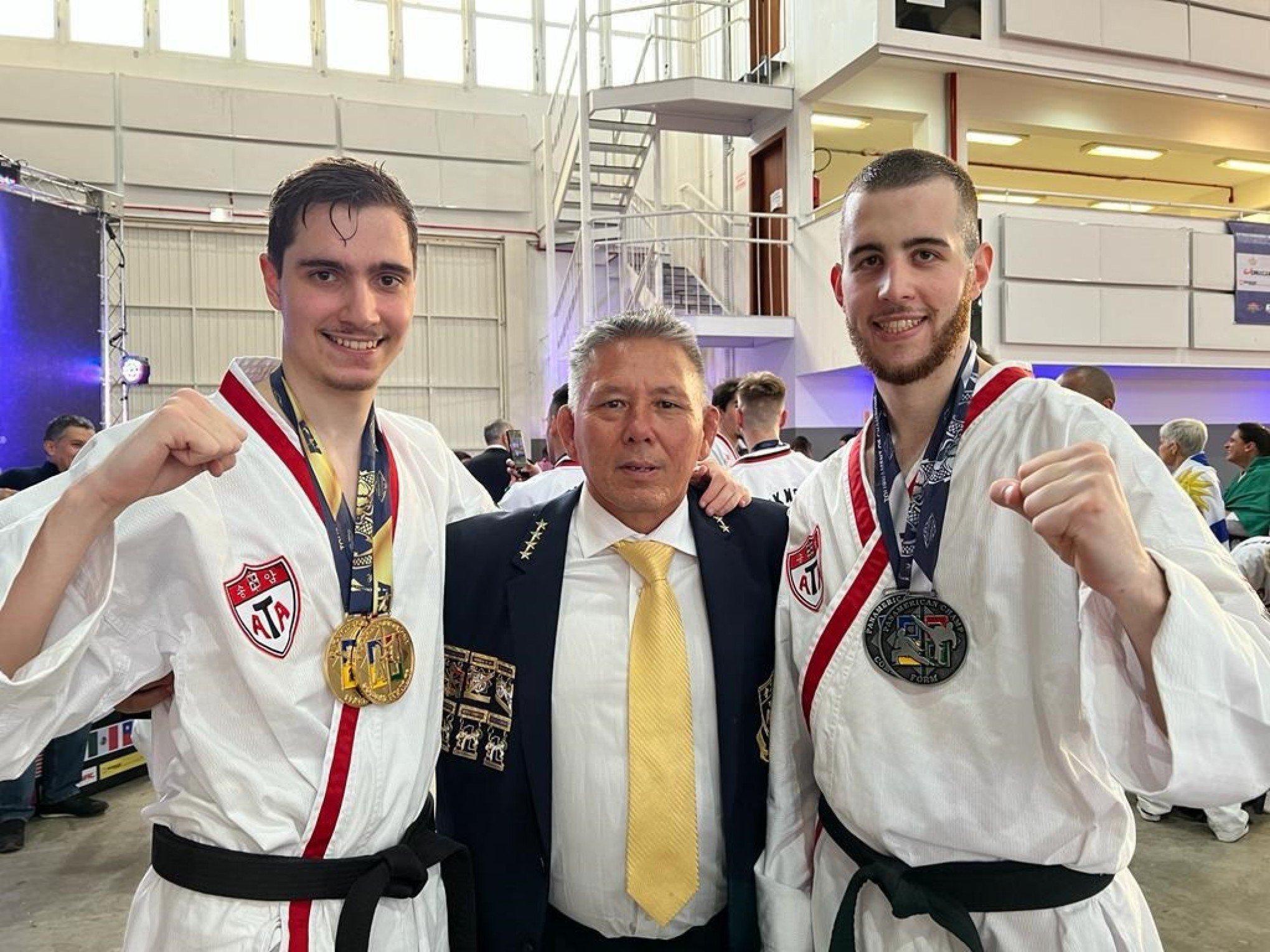 Equipe itabirana de Taekwondo segue trajetória de medalhas no fim de 2022