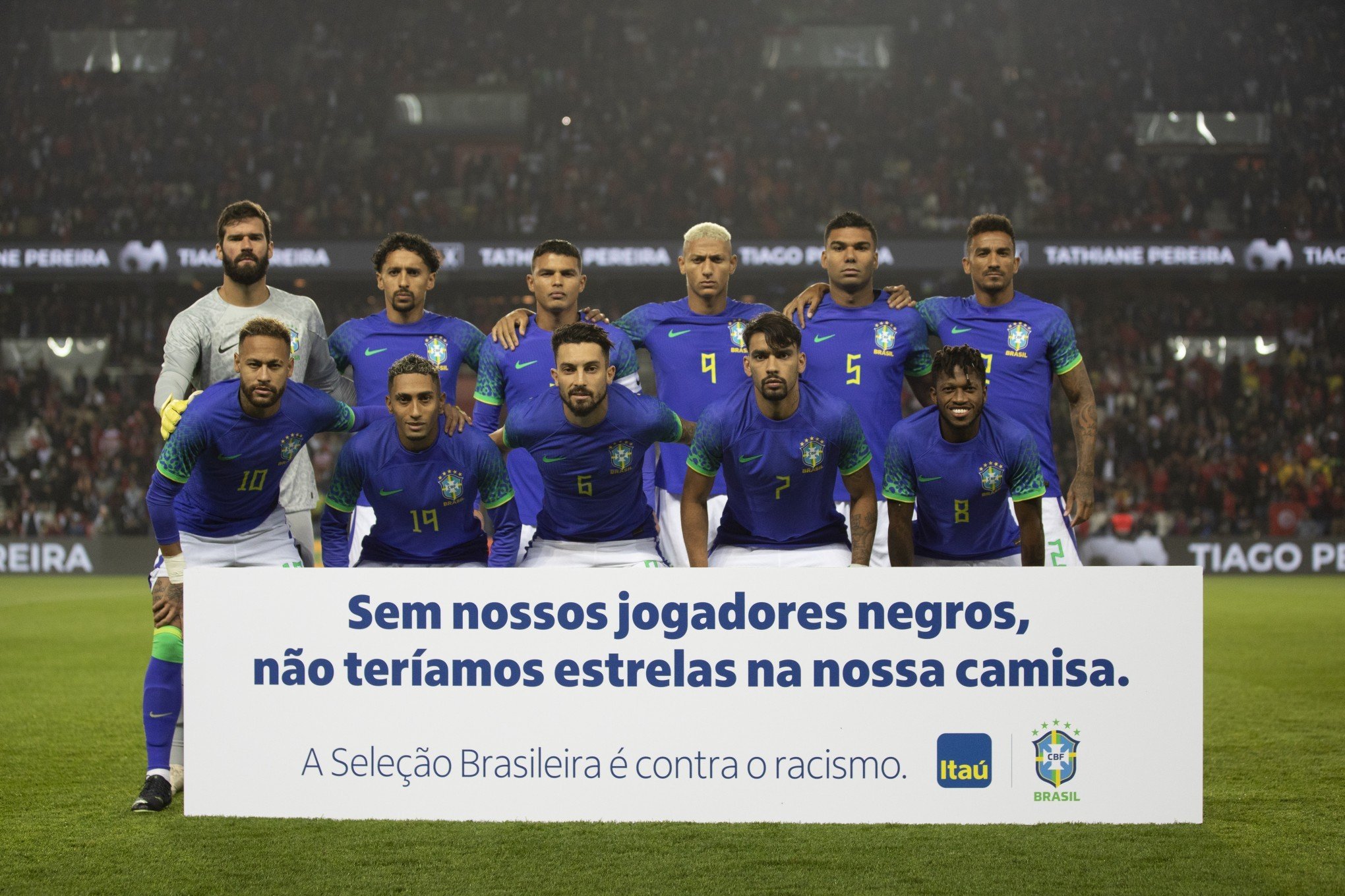 CBF repudia ato racista em jogo da Seleção, e Tite pede punições