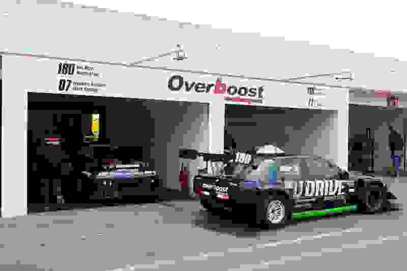 Overboost, de Ivoti, lidera o Super Turismo RS