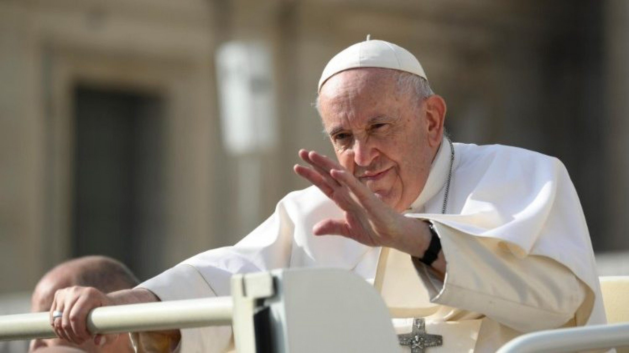 Papa Francisco é internado em hospital de Roma nesta quarta-feira