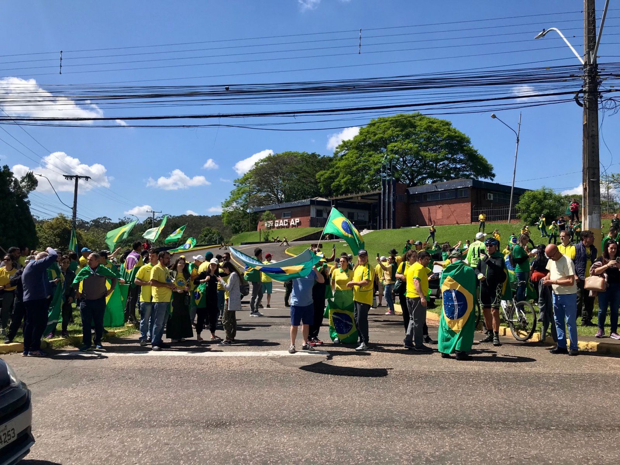 Bolsonaro teria estimulado acampamentos em frente a quartéis para justificar intervenção