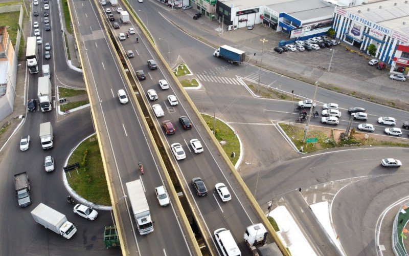 Bloqueio vai impedir que quem segue no sentido interior-capital na pista lateral siga pela rodovia federal