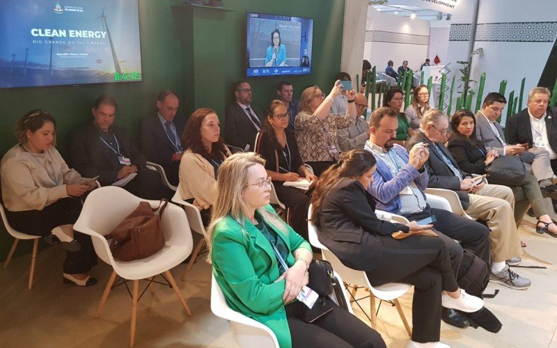 Comitiva gaúcha em destaque no stande do Brasil na COP27