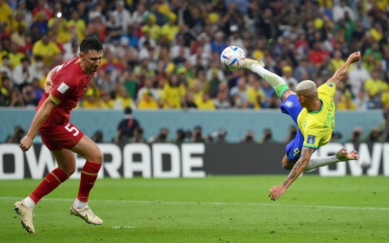 Brasil vence Sérvia por 2 a 0 em jogo de estreia na Copa do Catar