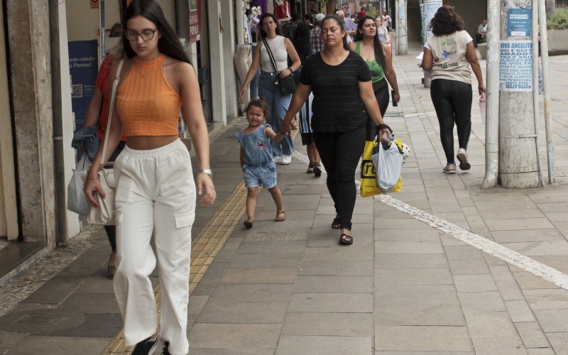 Comércio canoense vê com cautela aumento da inflação