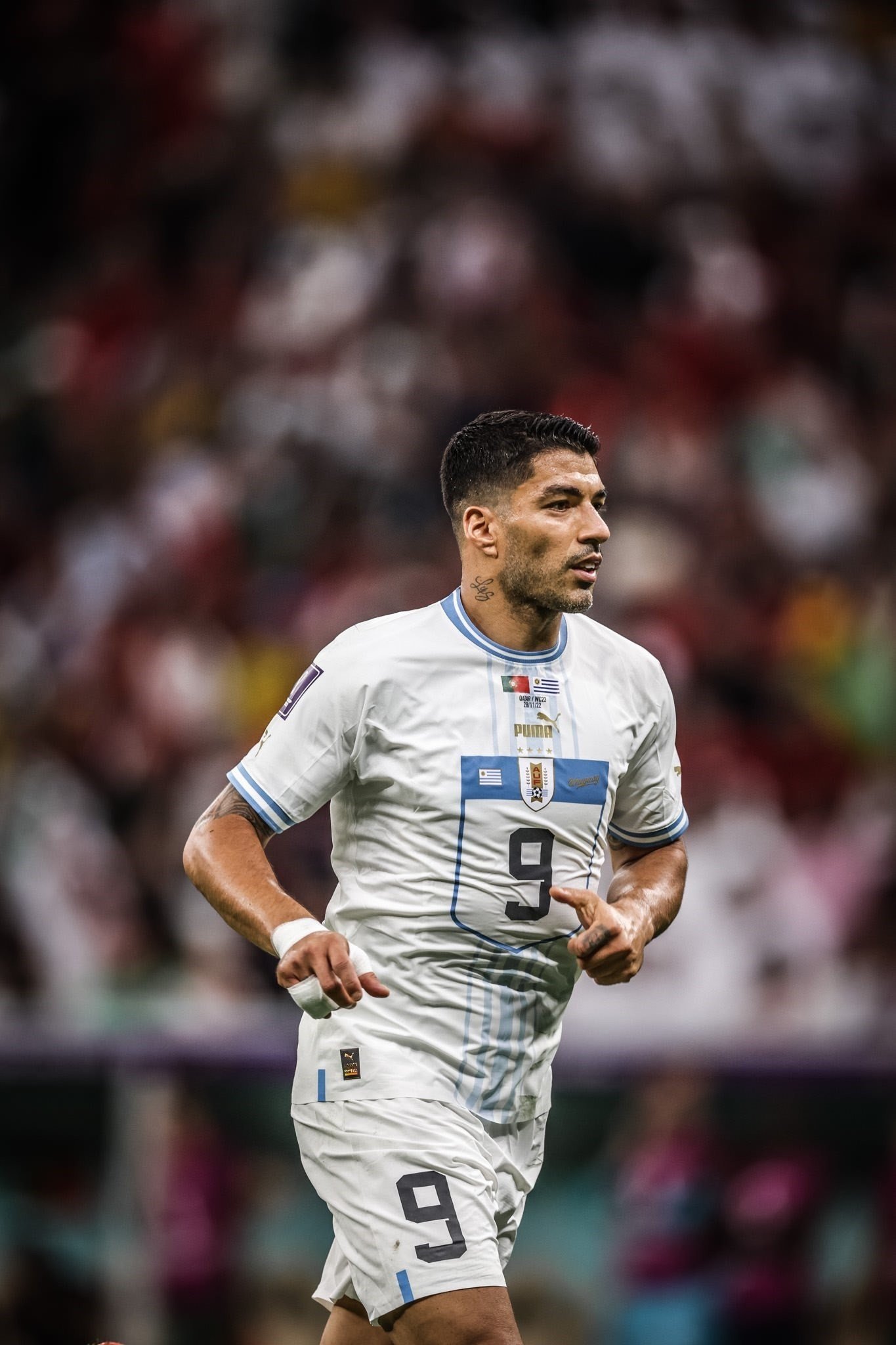 Gol de Suárez garante Uruguai nas oitavas de final da Copa do