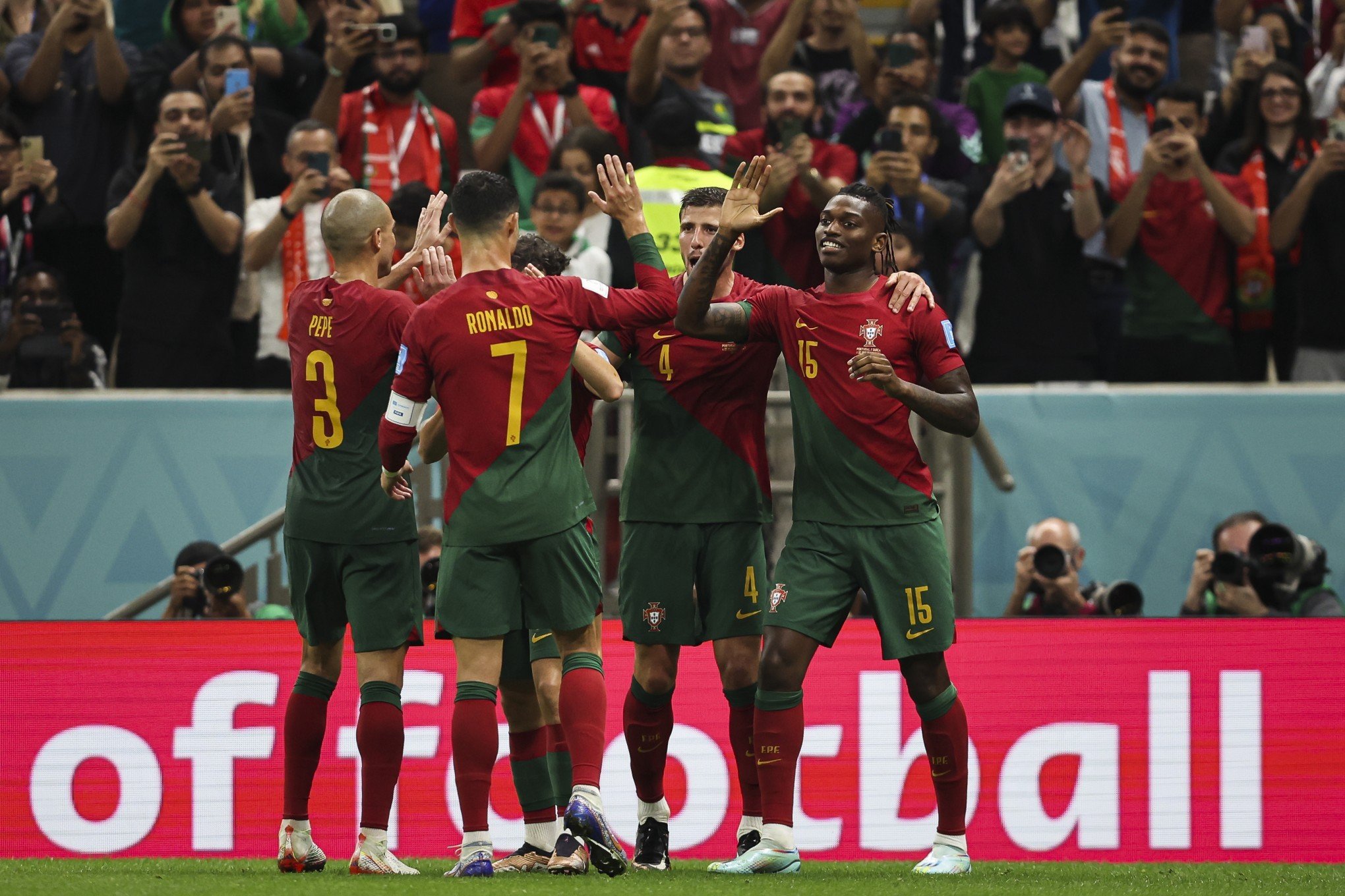 CR7 em campo! Portugal e Suíça fazem último duelo das oitavas da Copa