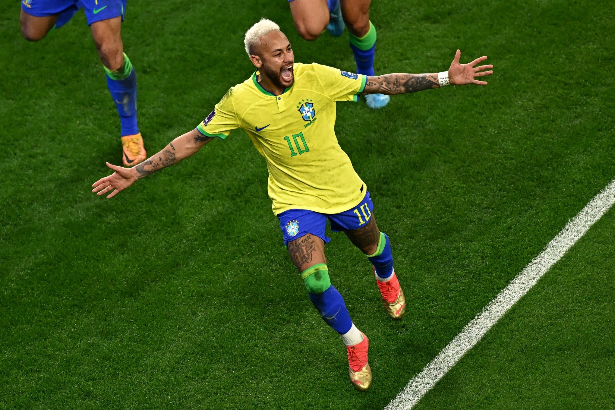 Brasil perde nos pênaltis e está fora da Copa - 09/12/2022 - Esporte - Folha