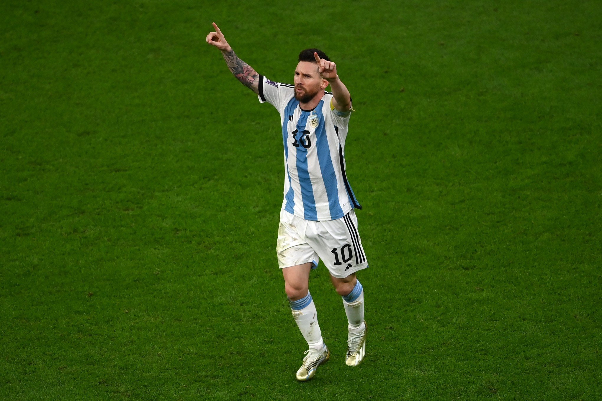 Messi quebra recordes, Argentina passa pela Croácia e fará final