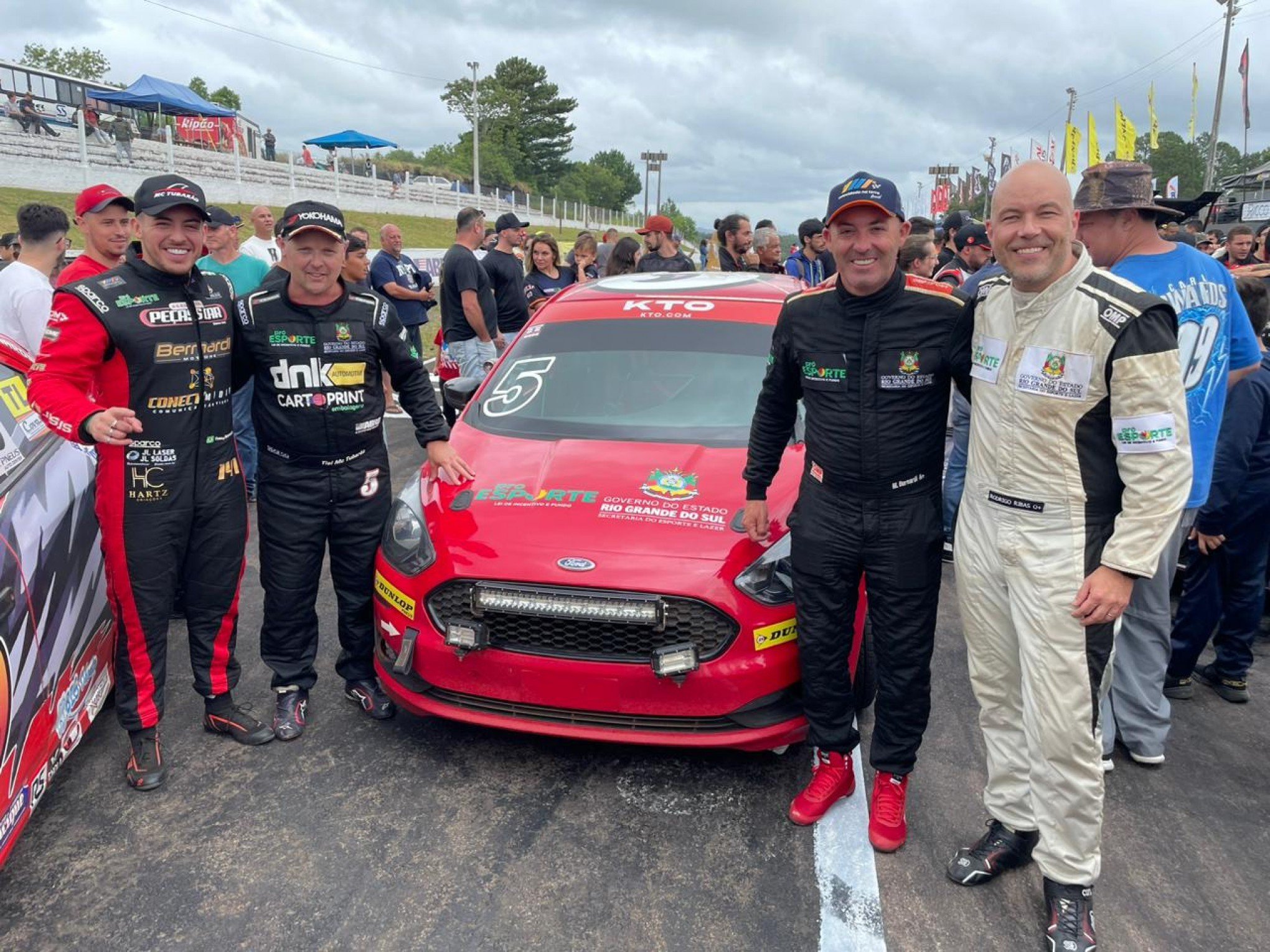 MC Tubarão faz bonito na pista e em ações sociais - Região - Jornal NH