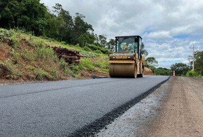 Está concluída a pavimentação de 3,3 quilômetros na Linha Carahá, em Gramado