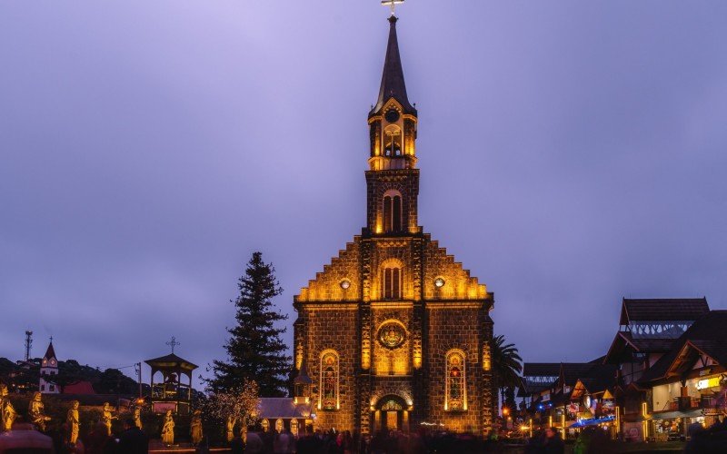 A Igreja São Pedro é um dos principais pontos turísticos de Gramado | abc+