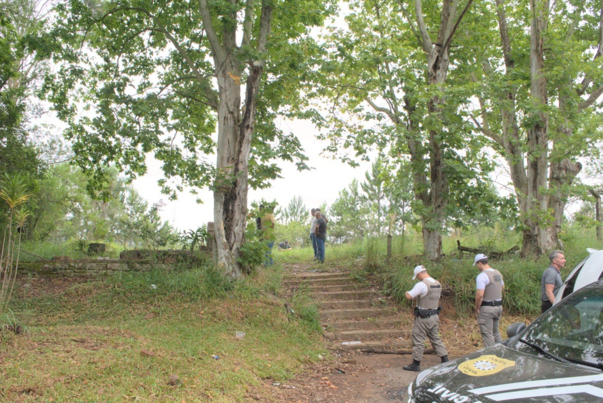 Corpo de homem é encontrado em cemitério abandonado de Campo Bom - Região -  Jornal NH