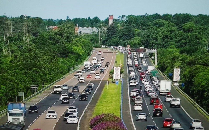 Movimento na free way se intensificou na tarde desta quinta-feira