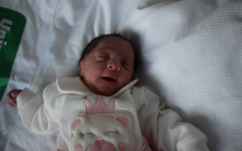 Antonella LuÃ­sa Schons, que tem a famÃ­lia morando em Ivoti, nasceu Ã  0h55 em Novo Hamburgo