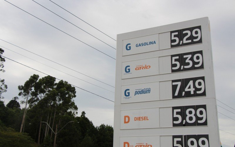 Postos de combustÃveis reduzem o valor da gasolina
