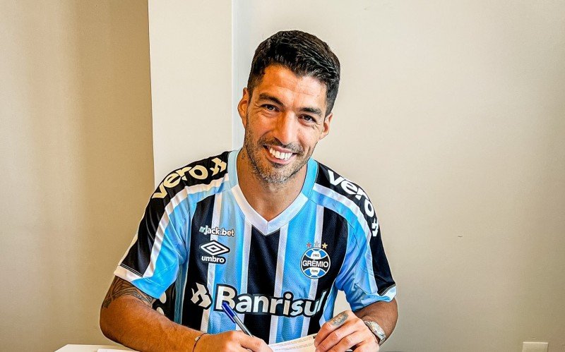 Grêmio vai apresentar Suárez na Arena na noite desta quarta-feira
