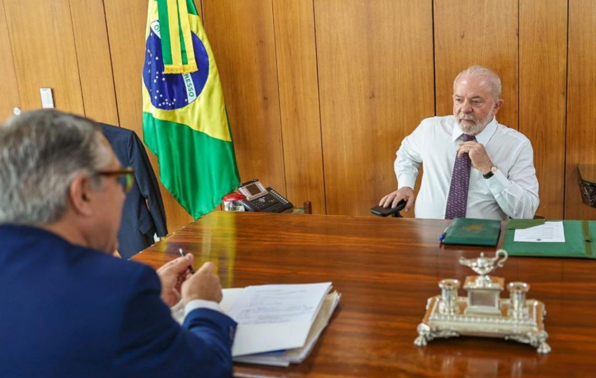 Lula cumpre agenda no Palácio do Planalto após varredura da PF
