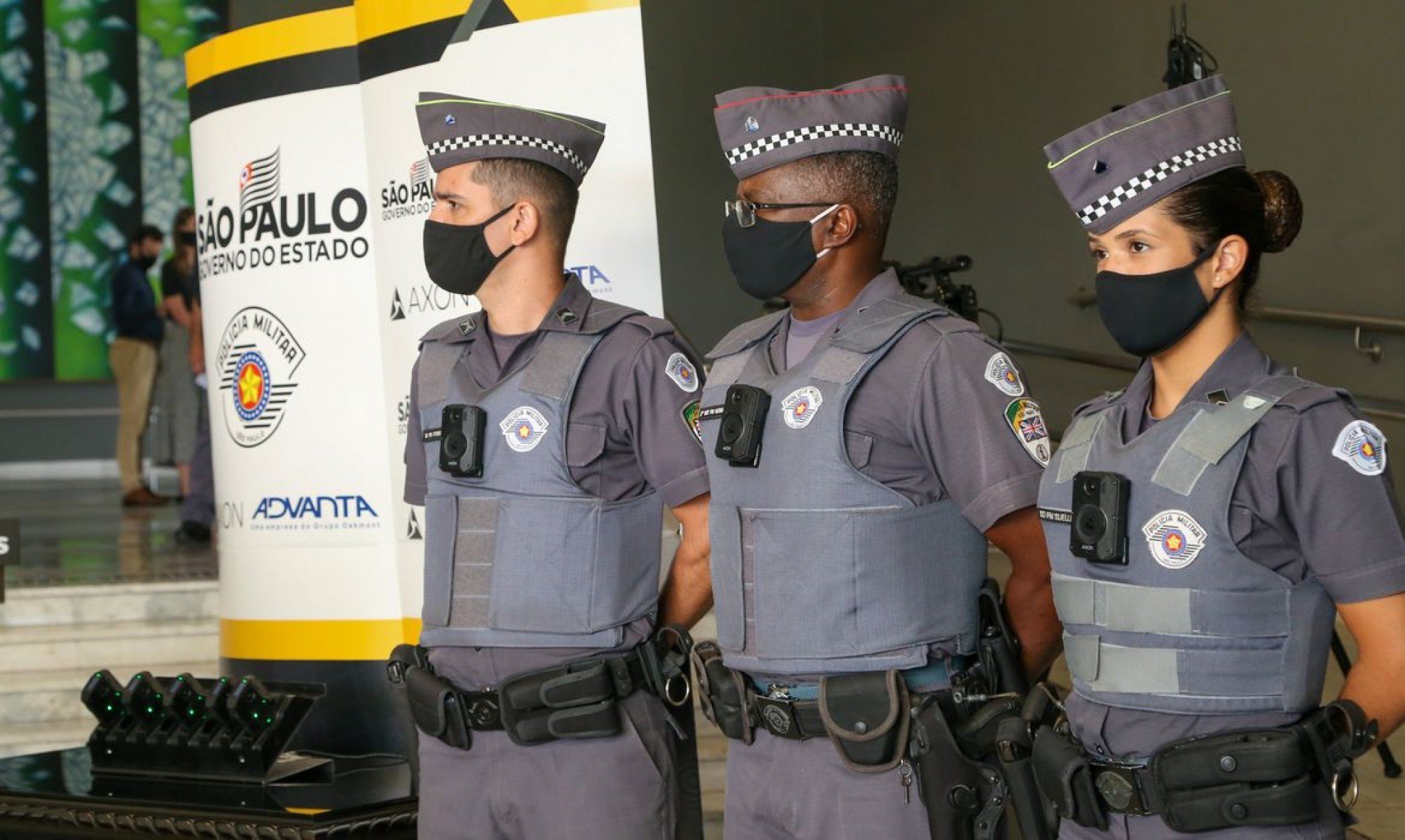 Câmeras corporais continuarão a ser utilizadas pela PM em São Paulo, diz governador