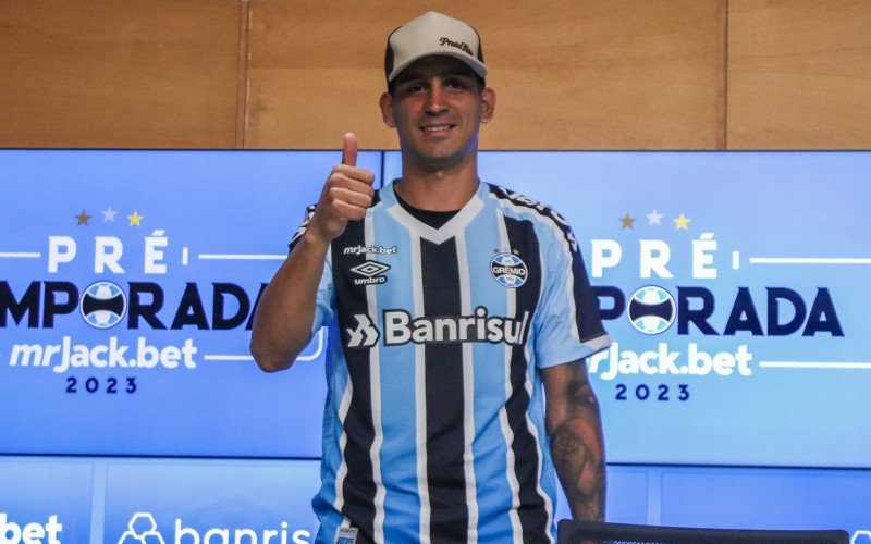 Mais um reforço é apresentado pela direção do Grêmio
