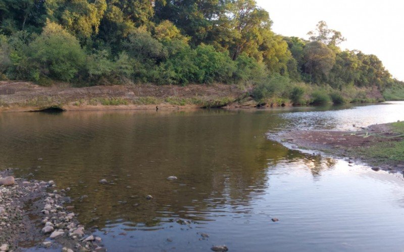 Jovem morre afogado no Rio Caí e idoso sofre parada cardíaca após tentar salvá-lo