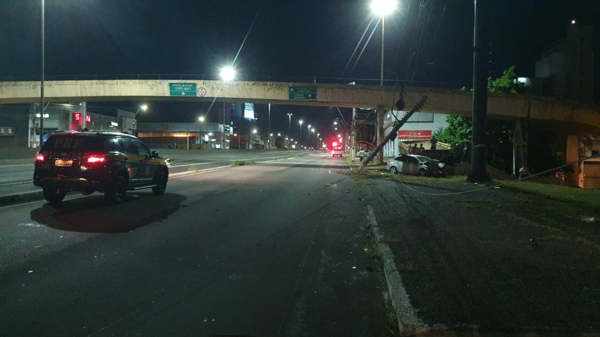 Motociclista morre em acidente na BR-116, em Canoas