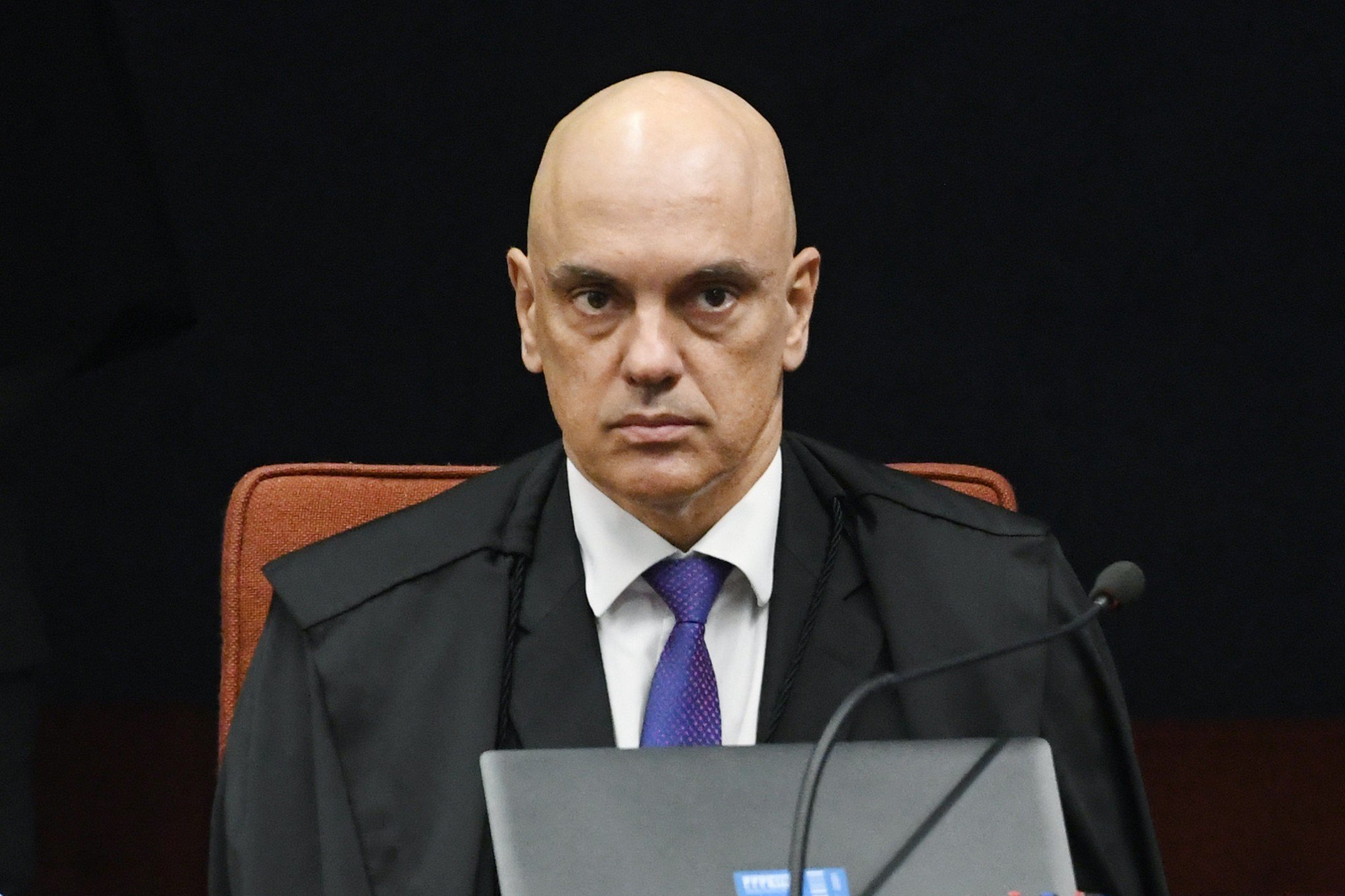Moraes acolhe pedido da PGR e abre inquérito contra dirigentes do Google e do Telegram