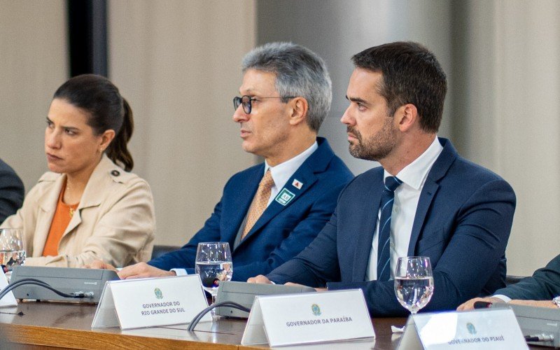 Eduardo Leite em reunião com Lula nesta segunda-feira (9)