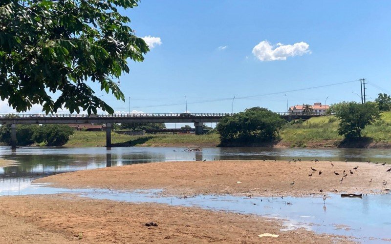 Baixo nível dos rios deixa bacias hidrográficas da região em alerta