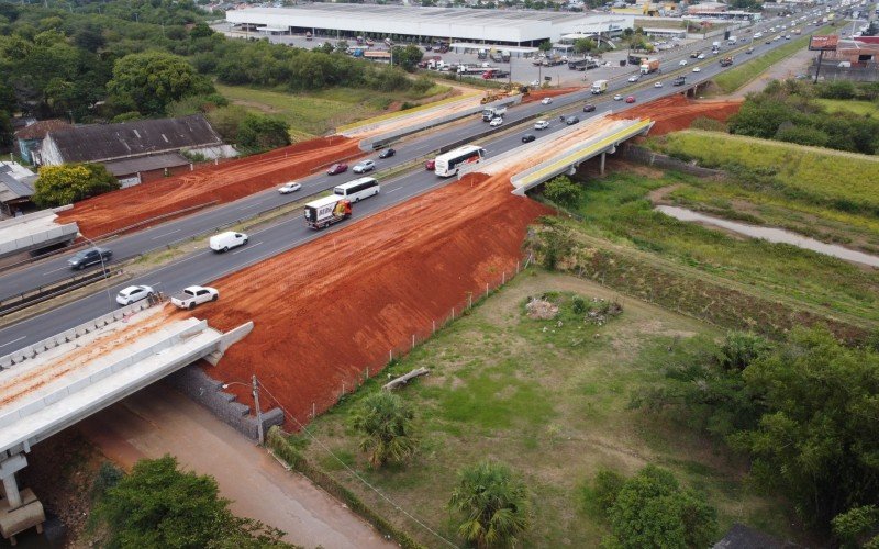 Construção de novas pontes sobre o Rio do Sinos, na BR-116, deve ser concluída até junho