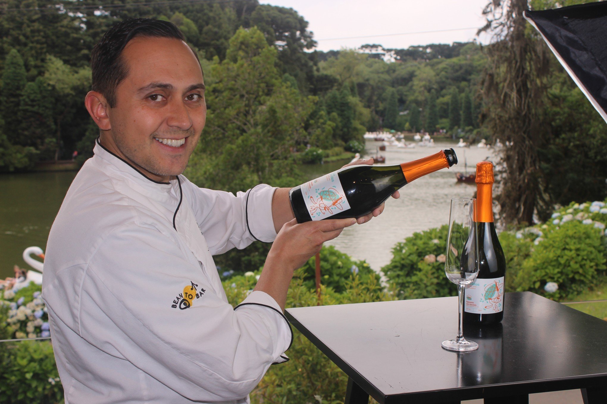 Espumante com chocolate é lançado por atelier de Gramado