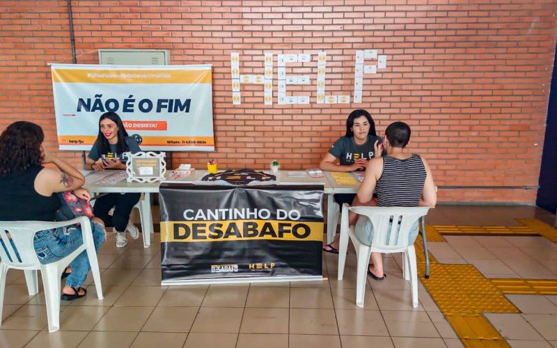 "Cantinho do Desabafo" é realizado desde o final do ano passado nas estações, sempre aos sábados, das 10 horas ao meio-dia.