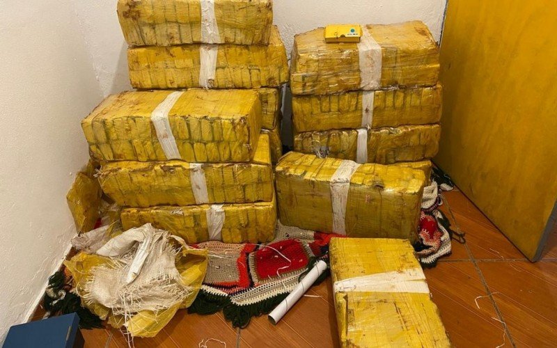 Droga escondida em caixa de videogame leva a apreensão de 325 quilos de maconha em Canoas