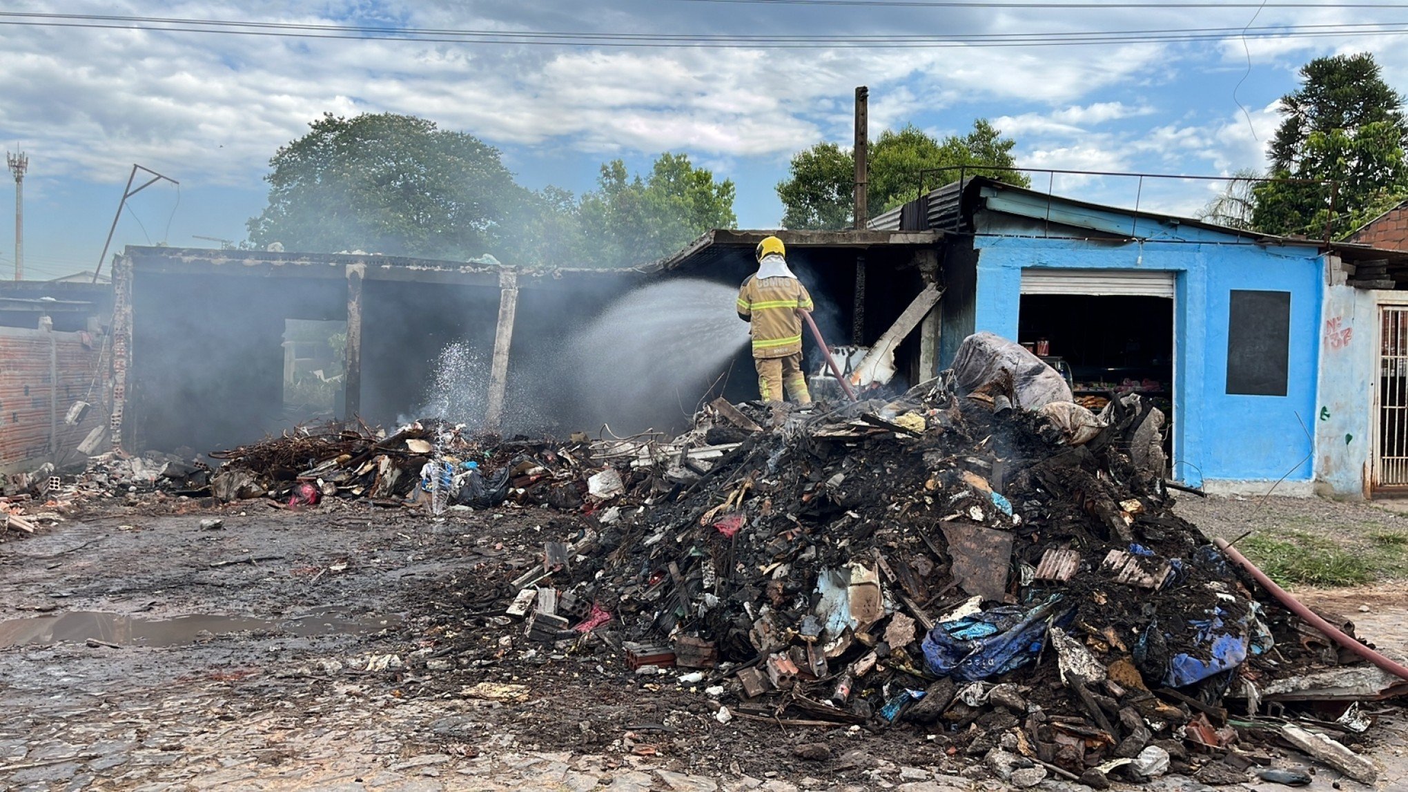 Em menos de 24 horas, 14 ocorrências de incêndio em São Leopoldo