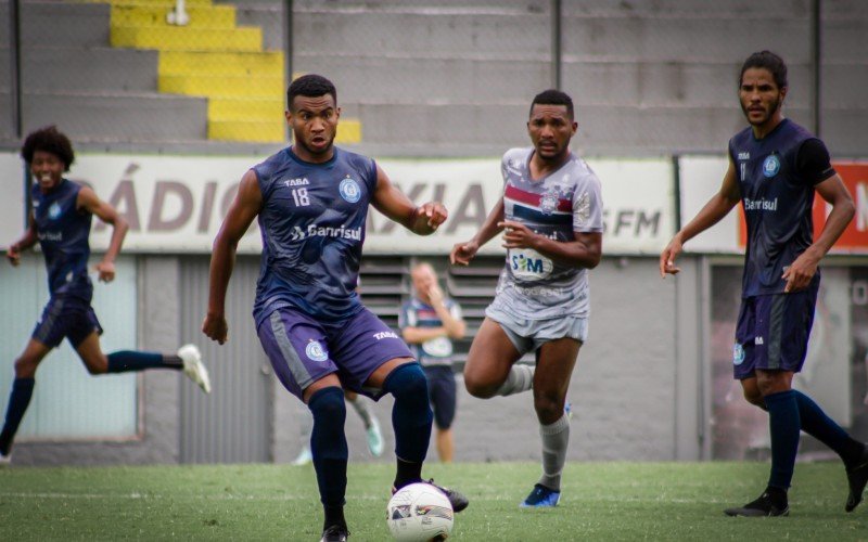 Jogo-treino do Aimoré terminou com empate de 2 a 2 contra o Caxias, no Estádio Centenário