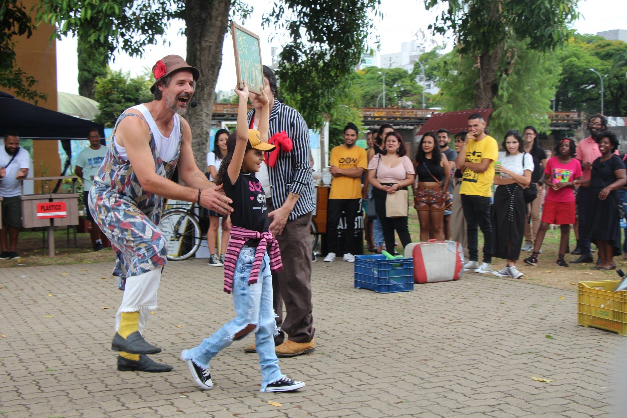 Primeira edição do ano do Sarau do Rio leva festa das artes para as margens do Sinos