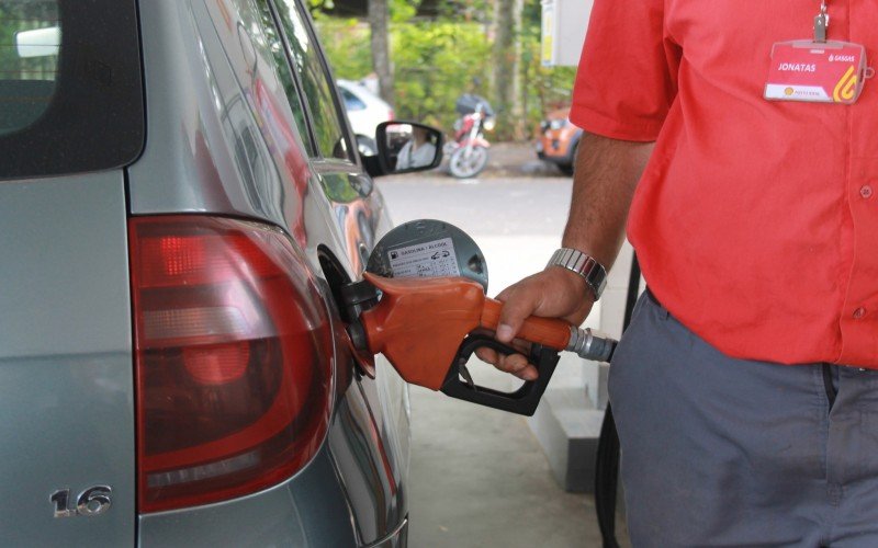 Variação no preço da gasolina é discutida na Assembleia Legislativa | Jornal NH