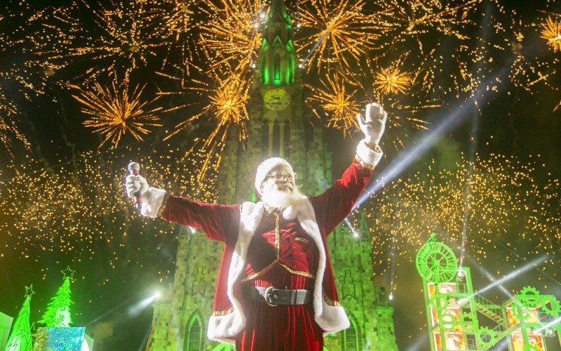 Sonho de Natal costuma ter tradicional Descida do Papai Noel da Catedral