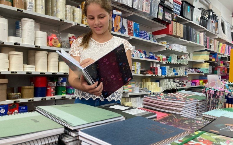 Procura por material escolar ainda é tímida em Novo Hamburgo