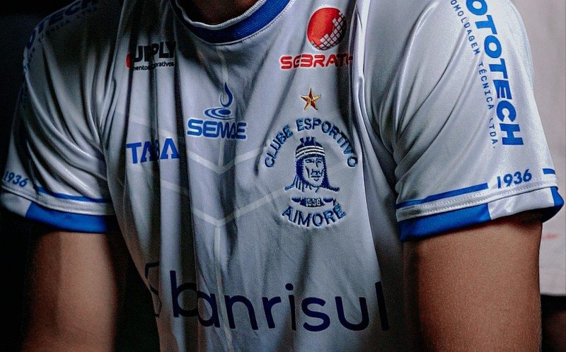 Zagueiro Vinicius  Milani