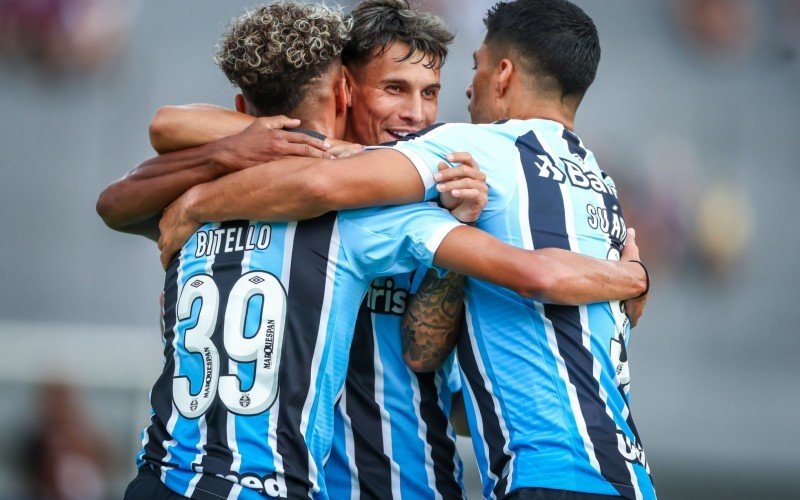 Grêmio vence Caxias por 2 a 1 na estreia do Gauchão 2023