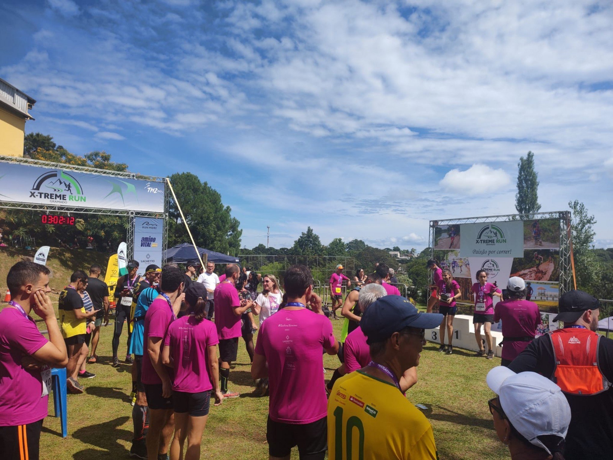 Maratona na mata e em estradas rurais reuniu mais de 200 competidores em Gramado