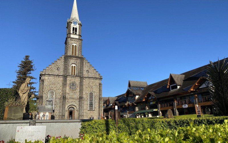 Igreja Matriz São Pedro, no Centro de Gramado 