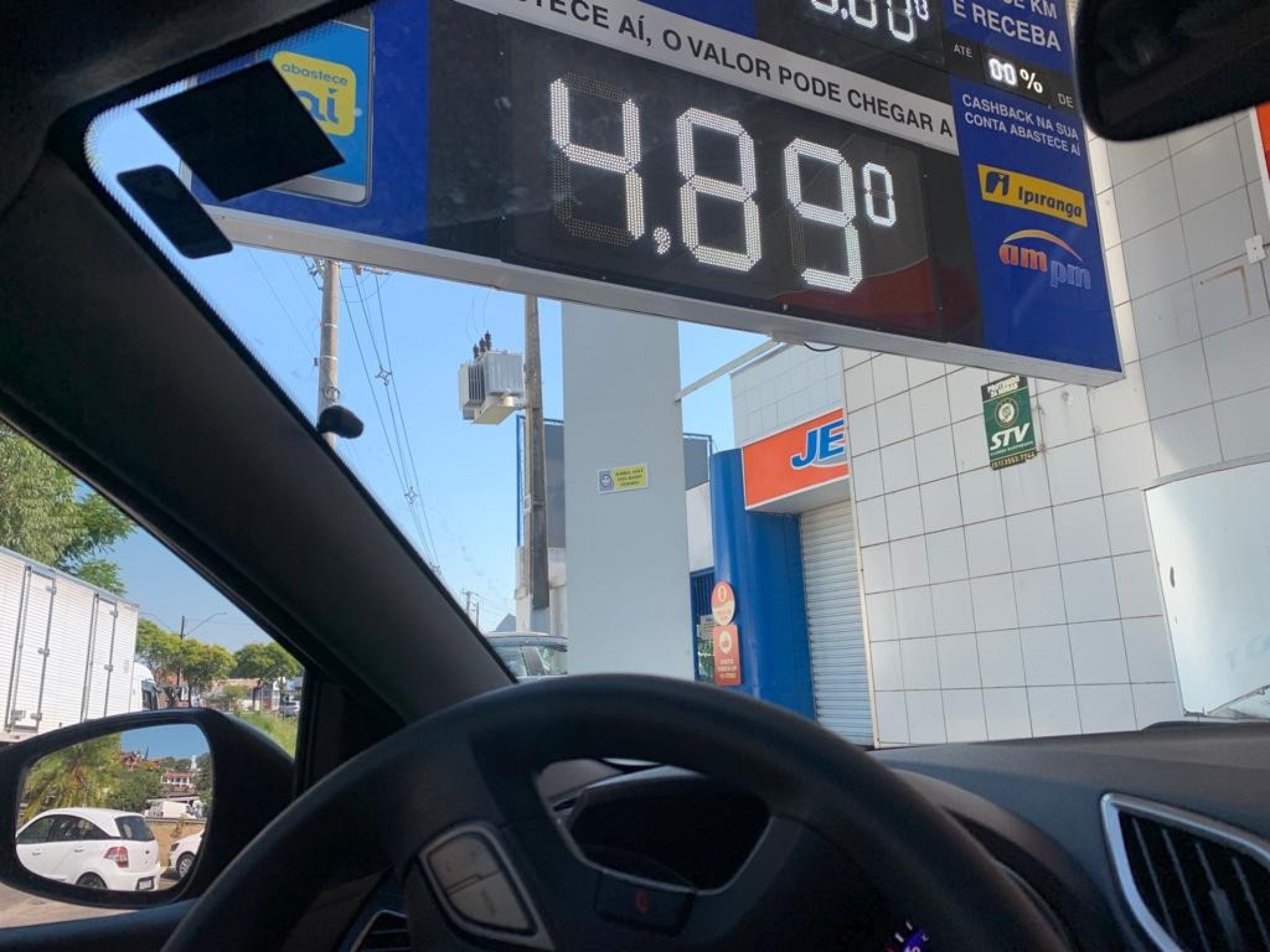 Gasolina é encontrada entre R$ 4,55 e R$ 4,99 em postos de Novo Hamburgo após anúncio da Petrobras