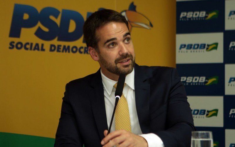 Eduardo Leite assume presidência nacional do PSDB