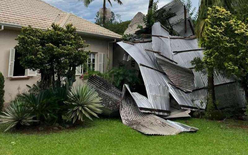 Imagens mostram destruiÃ§Ã£o causada por tempestade em Harmonia