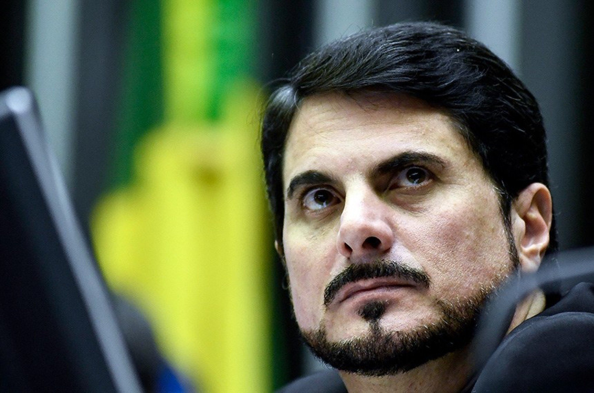 Do Val muda de versão após receber ligações de filhos de Bolsonaro