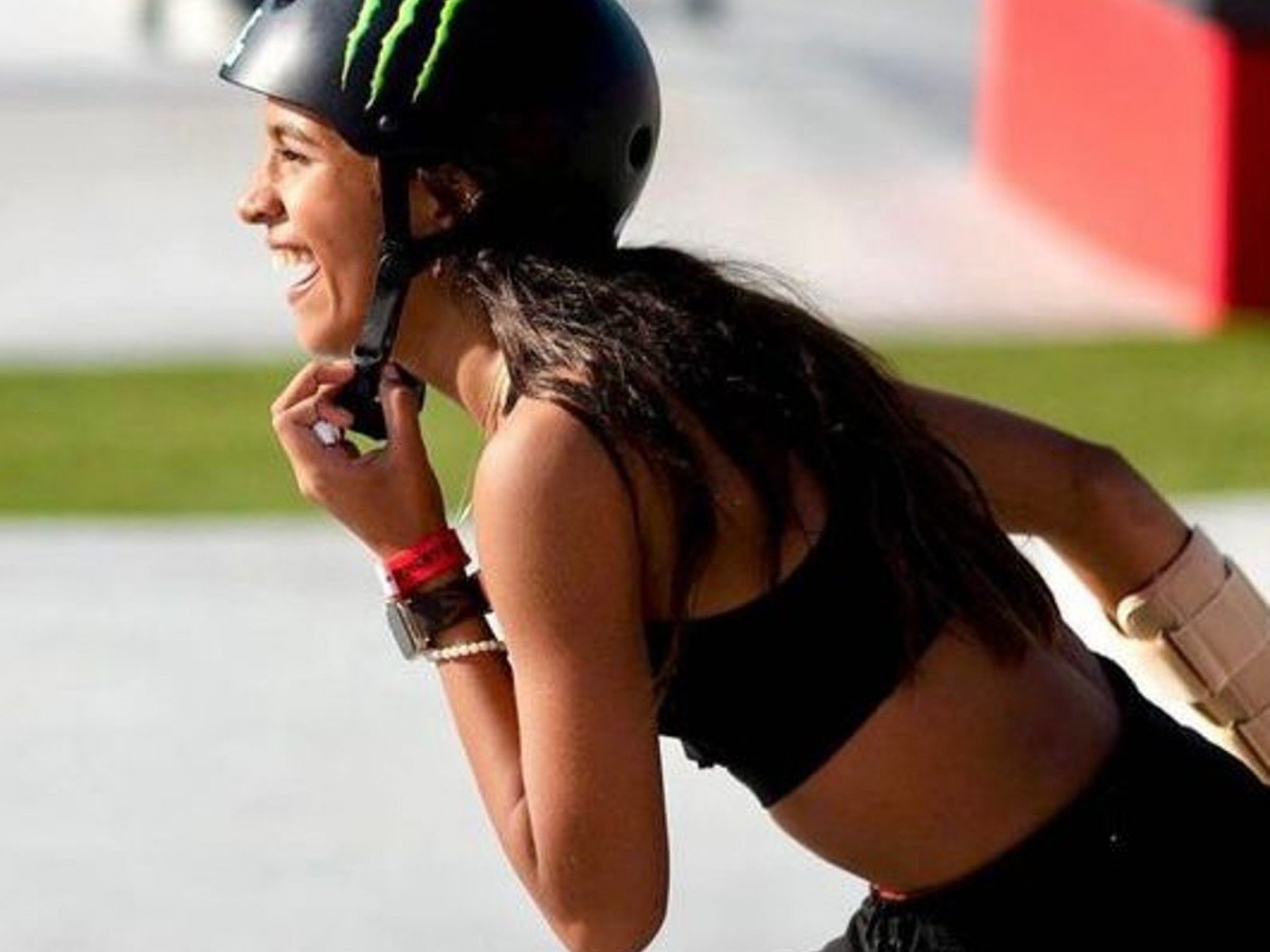 Rayssa Leal bate japonesas e é bicampeã mundial de skate street