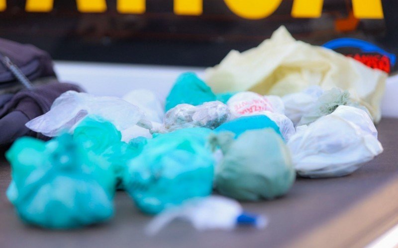 Facção volta a ser alvo de operação contra tráfico de drogas em condomÃnio do litoral norte